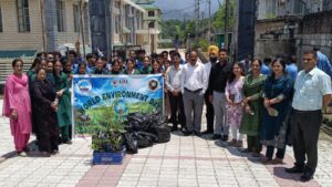 Mandi News : प्लास्टिक प्रदूषण से निपटने के लिए सामूहिक भागीदारी आवश्यक : चमन लाल ठाकुर
