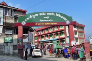 जा*नलेवा शरारत : जोनल अस्पताल मंडी में ऑक्सीजन सप्लाई पाइप तोड़ी, पढ़े पूरी खबर