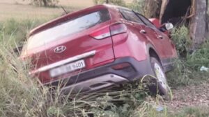 BIG BREAKING : पेड़ से टकराई तेज रफ्तार कार, मासूम भाई-बहन की मौके पर मौ*त, तीन घा*यल