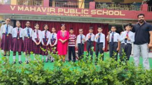 महावीर पब्लिक स्कूल सुंदरनगर में कक्षा 6 व 7 की बैडमिंटन प्रतियोगिता संपन्न